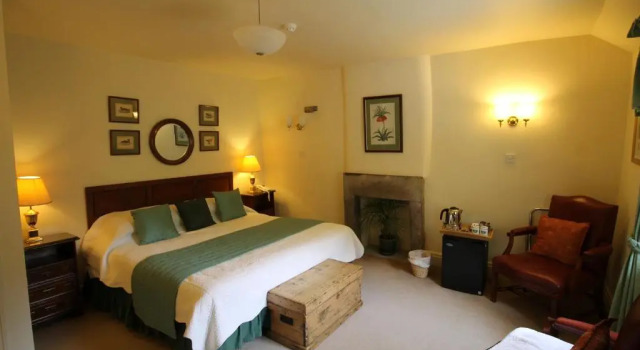 Четырёхместный семейный люкс Biggin Hall Country House Hotel