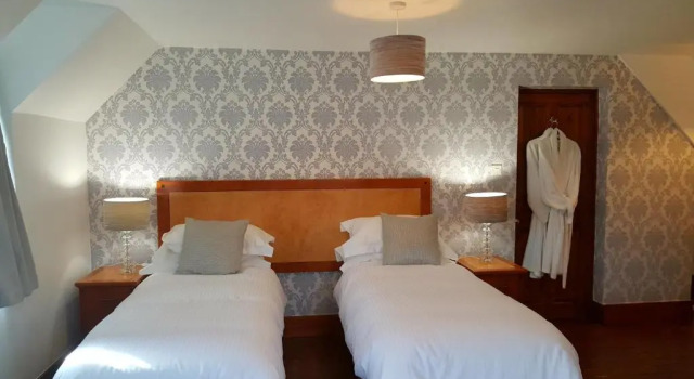Люкс Executive Sadlers Guest House