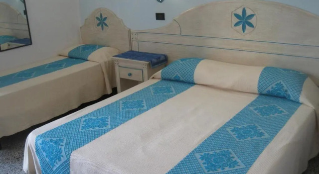 Трёхместный номер Standard с балконом Hotel Moderno
