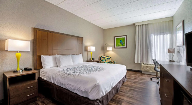 Двухместный номер Standard Comfort Inn & Suites Tipp City Dayton North I-75