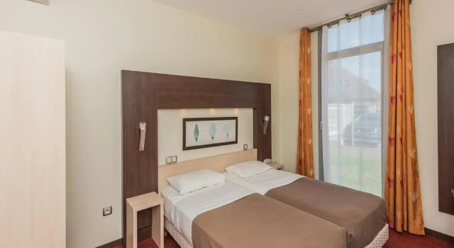 Двухместный номер Superior Hostellerie Saint Vincent Beauvais Aeroport