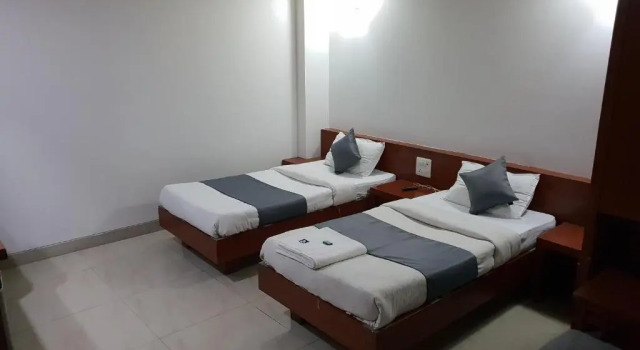 Двухместный номер Standard FabHotel Pleasure Inn - Near DB Mall