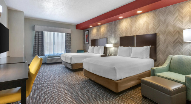 Четырёхместный номер Standard Best Western Plus Gallup Inn & Suites
