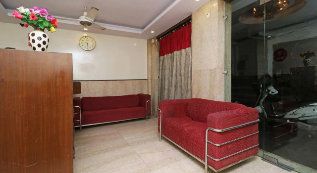 OYO 5494 Hotel Odeon Continental