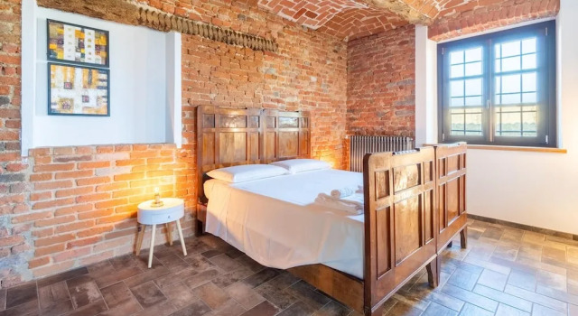 CASA LEONARDA 8, Emma Villas, Réserver Villa Belveglio Piémont