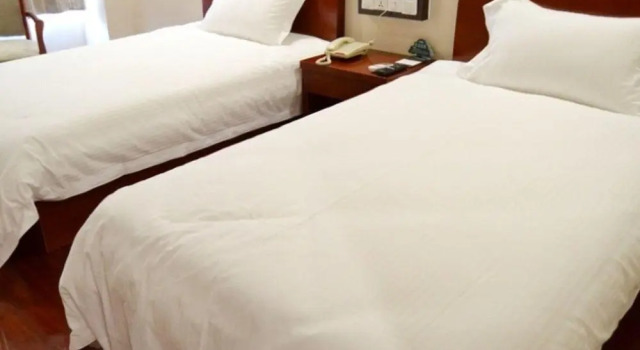 GreenTree Inn Shandong Weihai Wendeng Wenjing Building Business Hotel, Забронировать Отель Вэньдэн Шаньдун