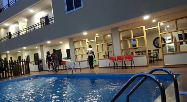 Kobys Lodge & Apartment Ltd, Prenota Appartamento Hotel a Greater Accra con piscina, Piscina