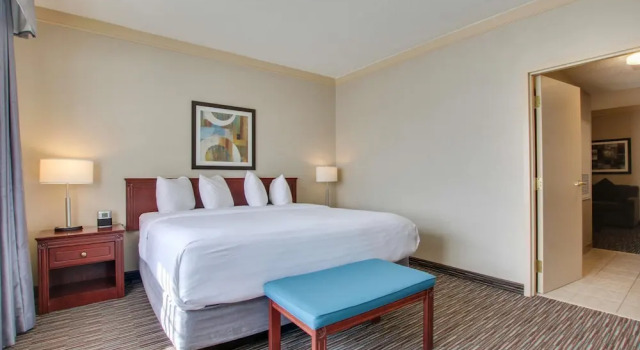 Best Western Brantford Hotel & Conference Centre, Varaa Hotelli  