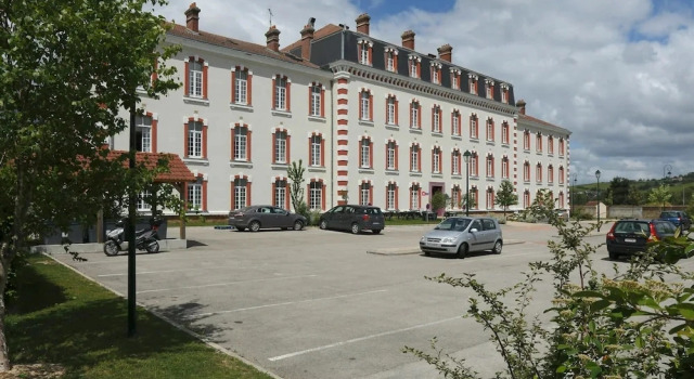 Epernay Vineyard Stay for 3 Guests, Забронировать Апартаменты/квартира Эперне Шампань, рядом с Georges Cartier Champagne House