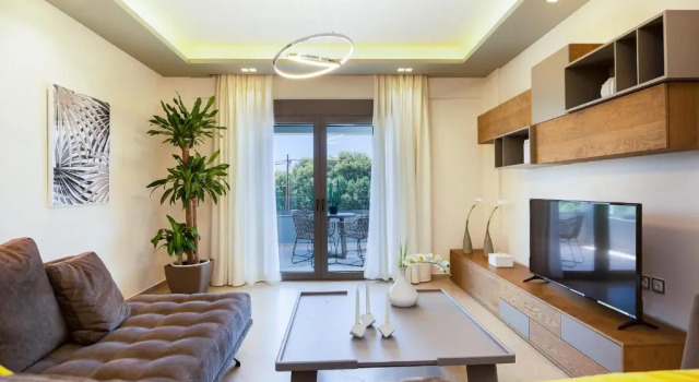 Anesis Villa, with Private Pool & BBQ, By ThinkVilla, Забронировать Отель Отели Аделианос Кампос с парковкой, рядом с Пляж Аделе, Парковка