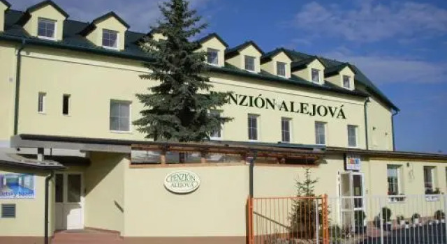 Penzión Alejova, Rezerwuj Hotel Hotele w Košický kraj z parkingiem, Parking