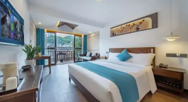 Семейный люкс с 2 комнатами с балконом Phoenix Qingcheng Mountain Water · Courtyard Viewing Homestay