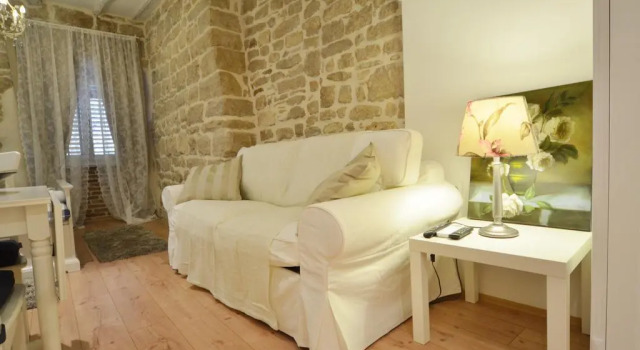 Studios Villa Rossella 4, Забронировать Вилла Коттеджи Ровинь, рядом с Carera Street in Rovinj, Коттедж