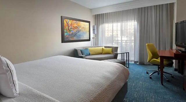 Двухместный номер Standard с видом на город Courtyard by Marriott San Antonio Riverwalk
