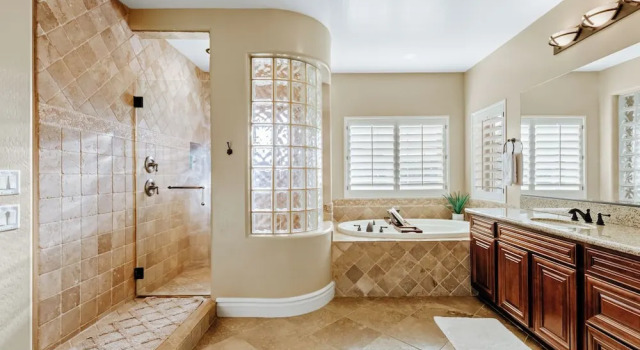 Luxury Retreat With Heated Pool & Hidden Game Room 6 Bedroom Home by RedAwning, Rezervați Hotel Gilbert Scottsdale