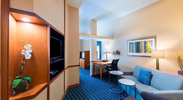 Люкс Fairfield Inn & Suites Marianna