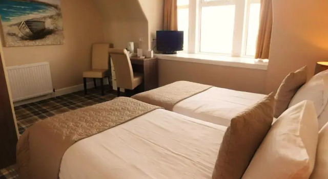 Двухместный номер Standard с видом на море Cullen Bay Hotel