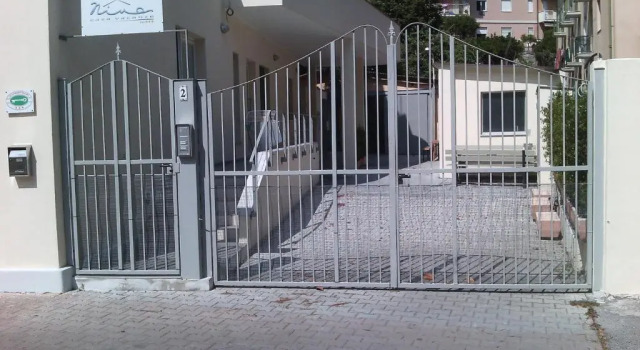 Nina Casa Vacanze, Забронировать Отель Отели Ривьера-делле-Пальме с парковкой, Парковка