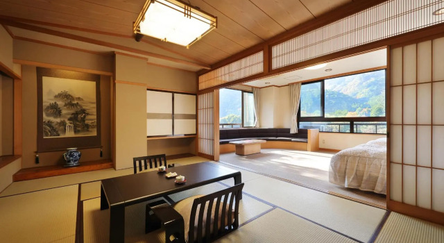 Nanaeyae, Book Hotel Nikko Tochigi
