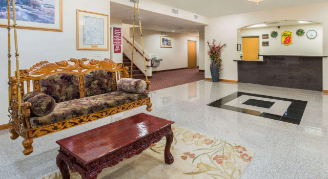 Super 8 by Wyndham Salina