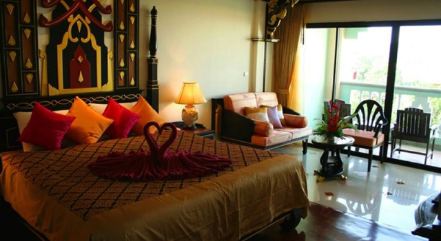 Двухместный номер Deluxe с балконом Le Ayodhaya Palace Krabi Beach Resort