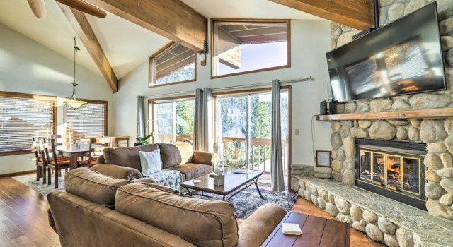 Апартаменты Steps to Diamond Peak: Incline Village Condo