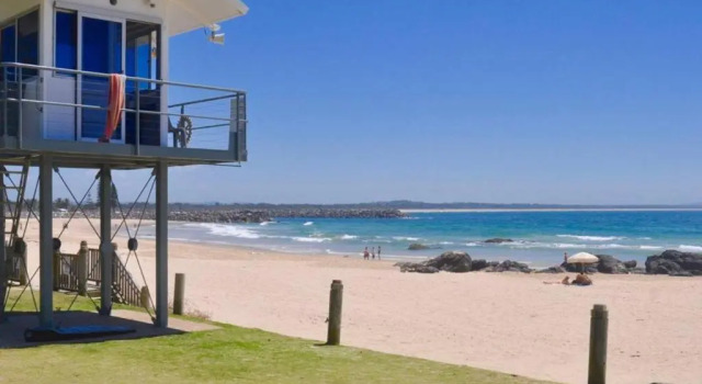 Taranaki Beach House, Забронировать Отель Порт-Маккуори Northern Rivers, рядом с Музей Порт-Маккуори