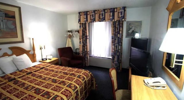 Двухместный номер Standard Norwood Inn and Suites - Roseville