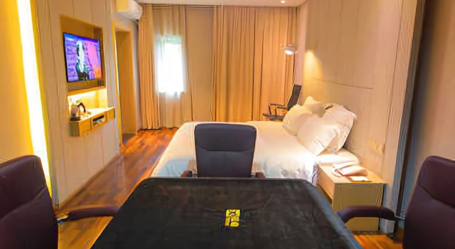 Utriphotel, Rezerwuj Hotel Hotele w Nanning z parkingiem, Parking