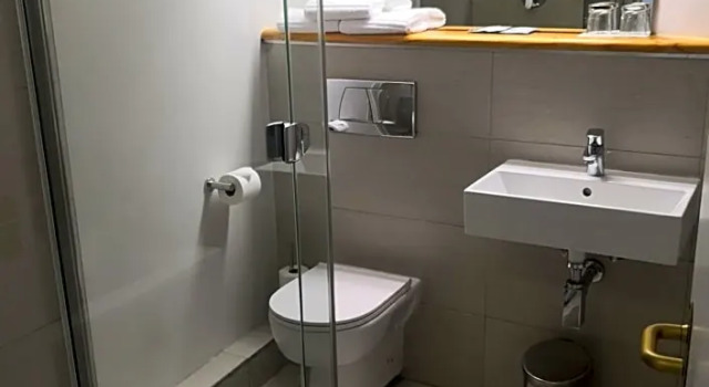 Номер Deluxe The Riverside Hotel