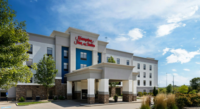 Hampton Inn & Suites Canton, Rezerwuj Hotel Canton 
