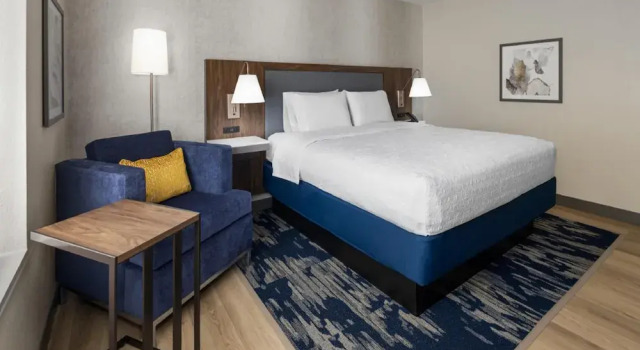 Номер Classic Hampton Inn & Suites Richmond Glenside