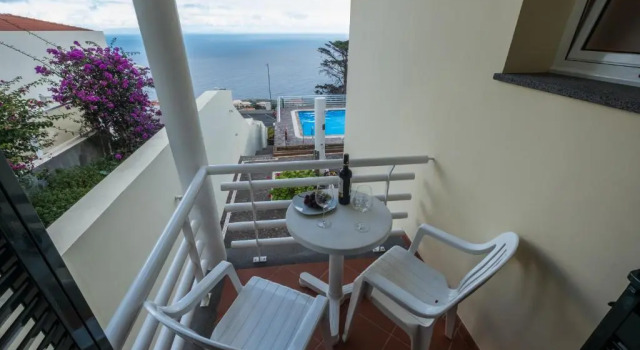Апартаменты с 2 комнатами с видом на море Apartments Madeira