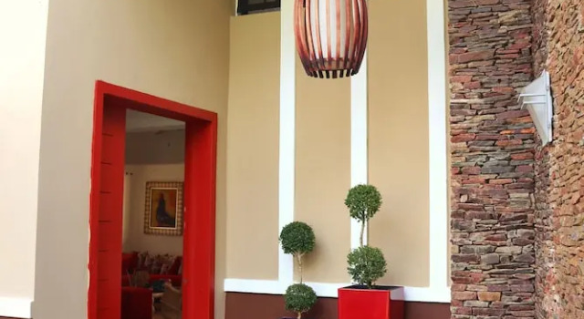 Villa at Metro Country Club, Забронировать Вилла Отели Сан-Педро-де-Макорис с парковкой, Парковка