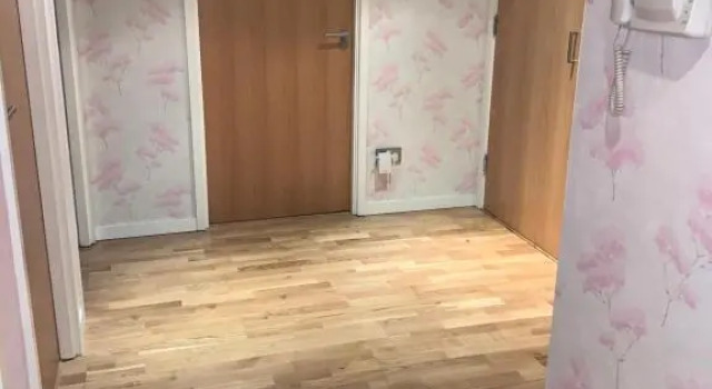 Апартаменты Merchant City Luxury 2 Bedroom Apartment with Secure Parking Available on Request