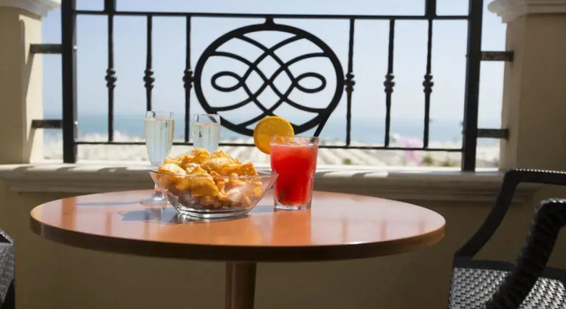 Трёхместный номер Superior с видом на море Hotel Metropole