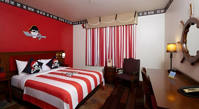 LEGOLAND California Hotel and Castle Hotel, Забронировать Курортный отель Отели Карлсбад 3 звезды, рядом с Poinsettia Park, 3*