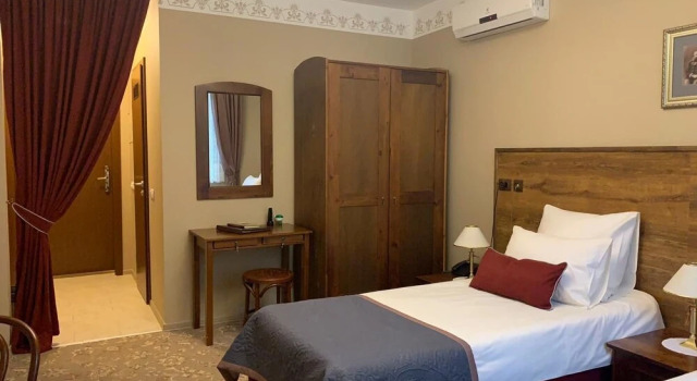 Altun Estate Hotel Lake House