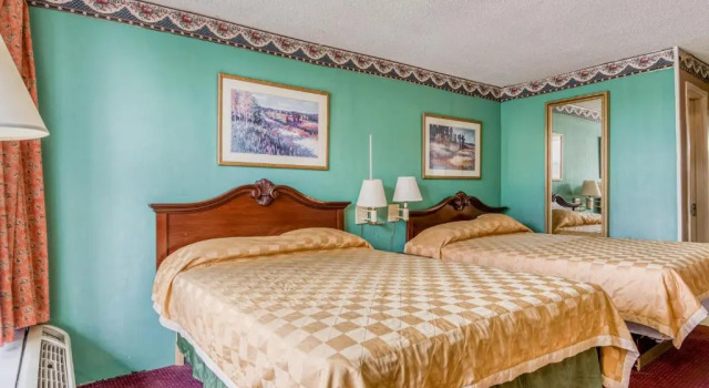 Четырёхместный номер Standard OYO Hotel Jackson North I-55