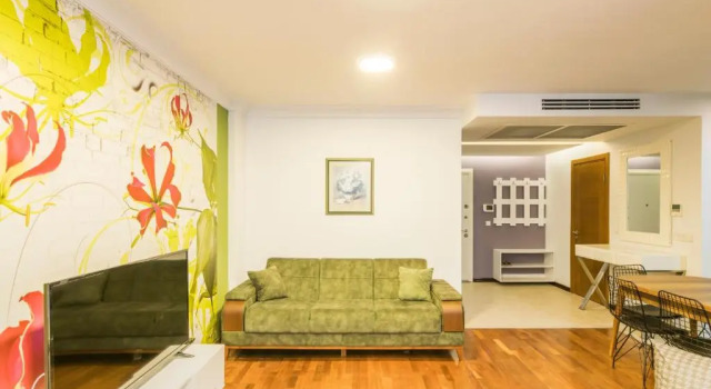 Dublex New Apartment On The Taksim Square, Boek Appartement Hotels in Beyoglu met parkeren, Parkeren
