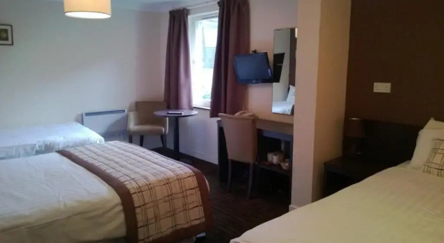 Четырёхместный номер Standard Dunollie Hotel ‘A Bespoke Hotel’
