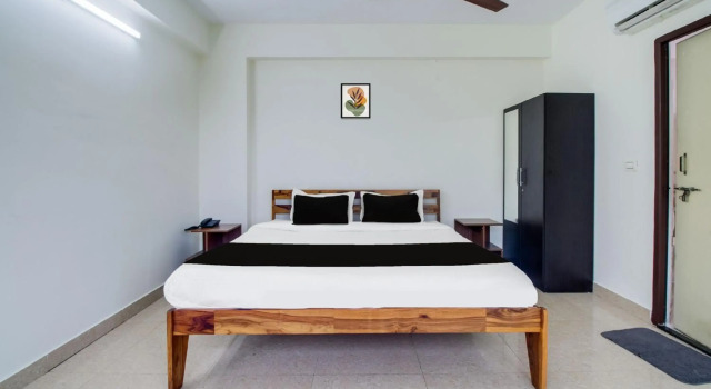OYO Flagship 67556 Paramount Hotel, Rezerwuj Hotel Visakhapatnam Andhra Pradesh