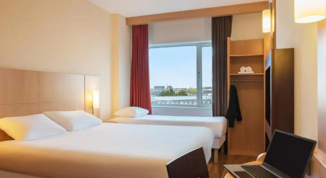 Трёхместный номер Standard ibis Macon Sud Crêches