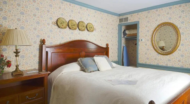 Номер Superior Strasburg Village Inn
