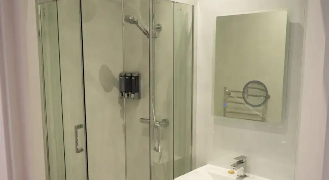 Номер Superior Crown Hotel