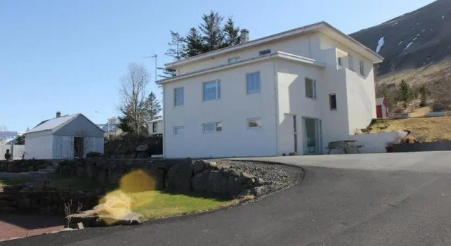 The Guesthouse by the Fjord, Book Hotel Hotels in Westfjords with Parking, Parking