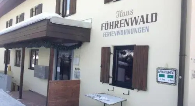 Apartment Haus Föhrenwald, 予約 アパートメント ゼーフェルト・イン・チロル Karwendel