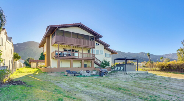 Waterfront Getaway on Lake Elsinore w/ Swim Spa, Забронировать Курортный отель Лейк-Элсинор штат Калифорния