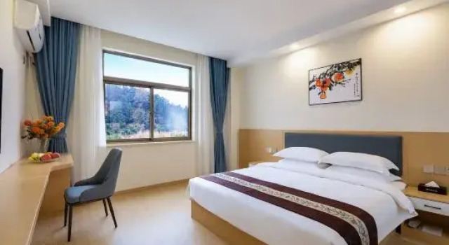 Люкс Deluxe Xingfu Shijia Hotel (Huangshan)