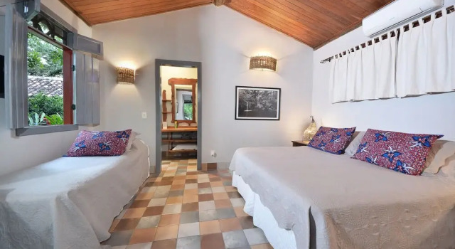 Трёхместный номер Comfort с балконом Pousada Vila Serrano